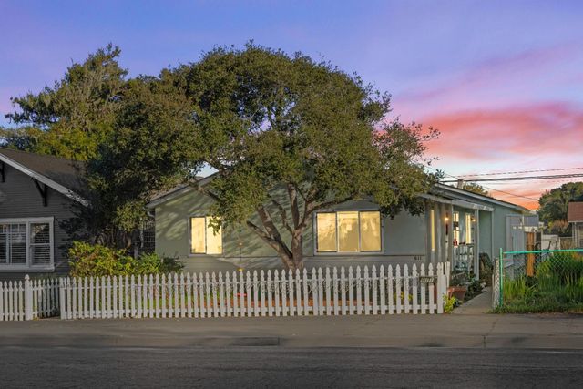 609 Congress Avenue, Pacific Grove, CA 93950