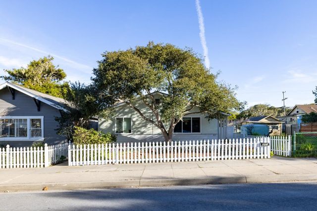 609 Congress Avenue, Pacific Grove, CA 93950
