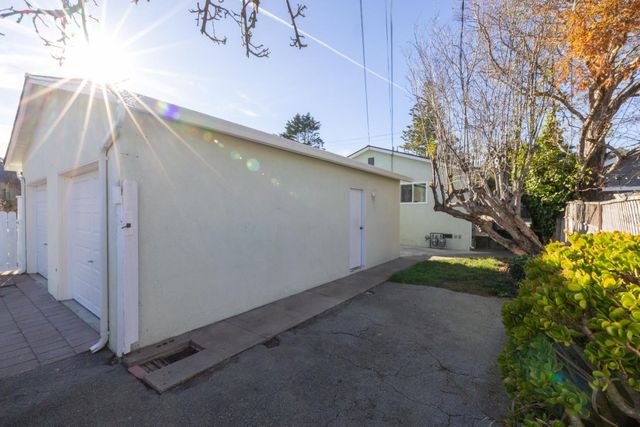 609 Congress Avenue, Pacific Grove, CA 93950