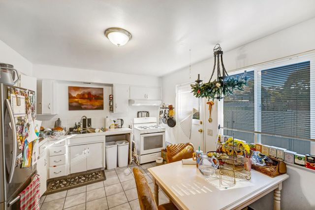 609 Congress Avenue, Pacific Grove, CA 93950