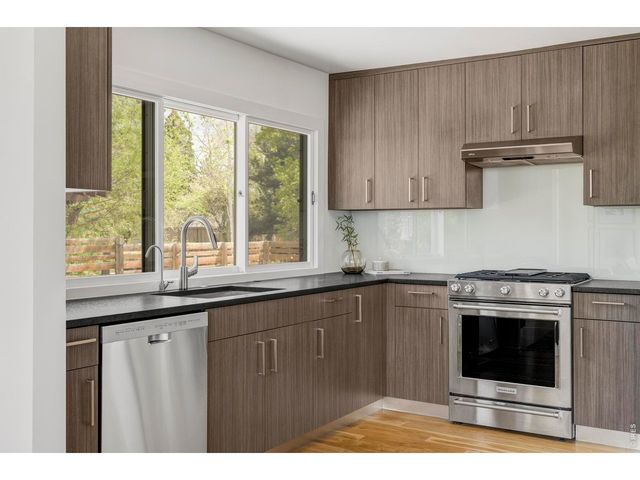 1305 Oak Ct, Boulder, CO 80304