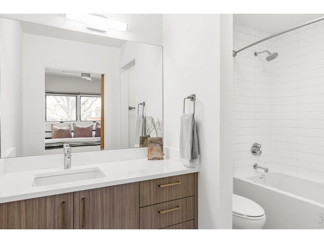 1305 Oak Ct, Boulder, CO 80304