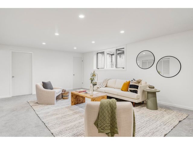 1305 Oak Ct, Boulder, CO 80304