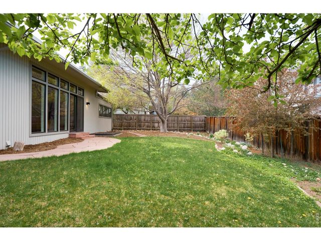 1305 Oak Ct, Boulder, CO 80304