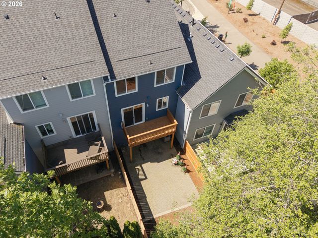 21708 Sw VINTNER Ln, Sherwood, OR 97140