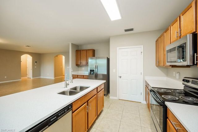 2564 Surfside BLVD, Cape Coral, FL 33914