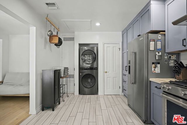 10481 Eastborne Avenue, Los Angeles, CA 90024