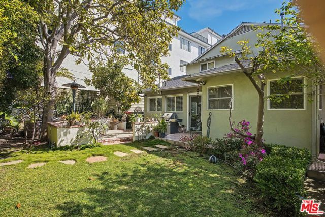 10481 Eastborne Avenue, Los Angeles, CA 90024