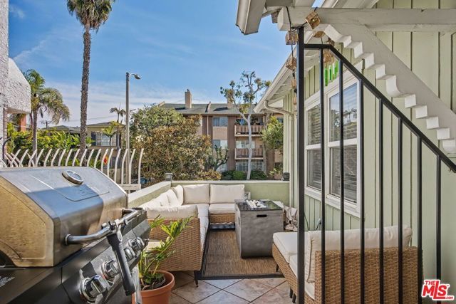 10481 Eastborne Avenue, Los Angeles, CA 90024