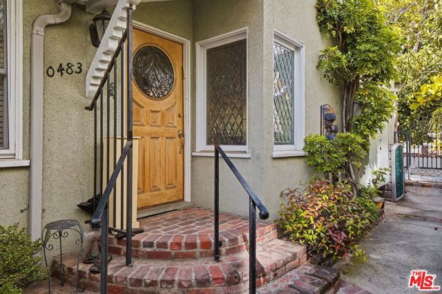 10481 Eastborne Avenue, Los Angeles, CA 90024