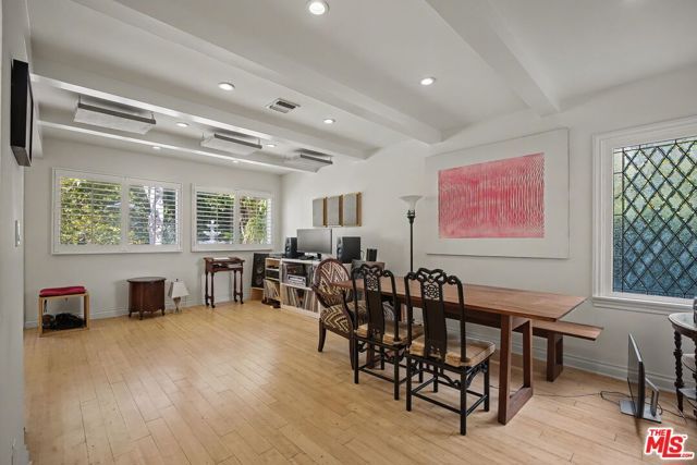 10481 Eastborne Avenue, Los Angeles, CA 90024