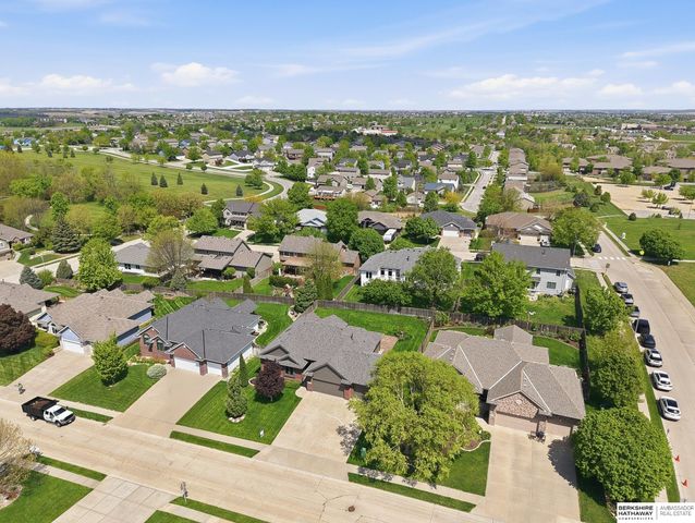 15960 Taylor Street, Omaha, NE 68116