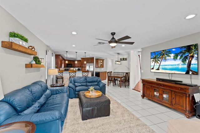 6220 NW 58th Way, Parkland, FL 33067