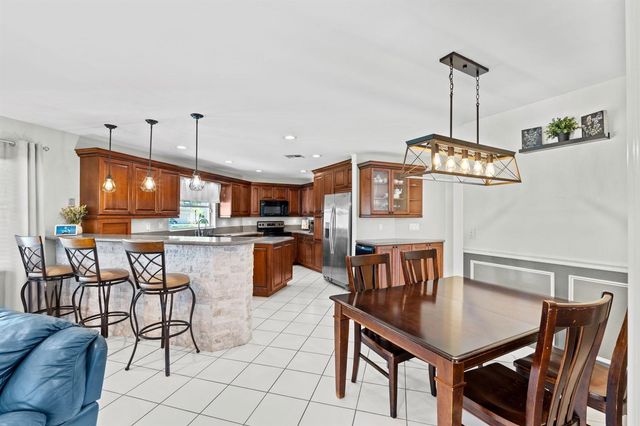 6220 NW 58th Way, Parkland, FL 33067