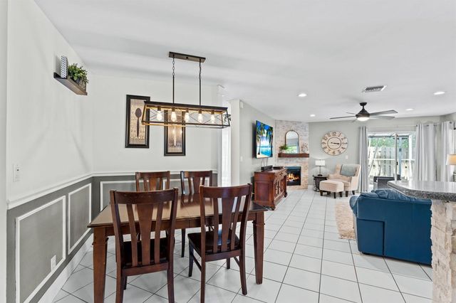 6220 NW 58th Way, Parkland, FL 33067