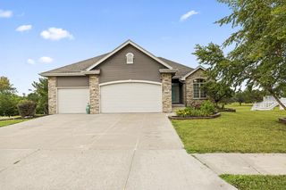 5003 COUNCIL POINTE Road, Council Bluffs, IA 51501