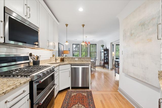 1118 Washington Boulevard 3A, Oak Park, IL 60302