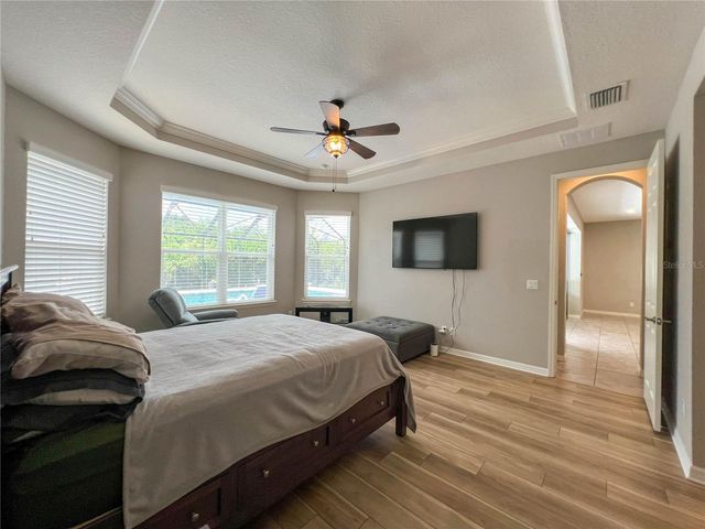 8033 CLEMENTINE LANE, Tampa, FL 33625