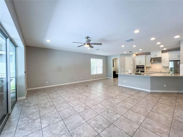 8033 CLEMENTINE LANE, Tampa, FL 33625