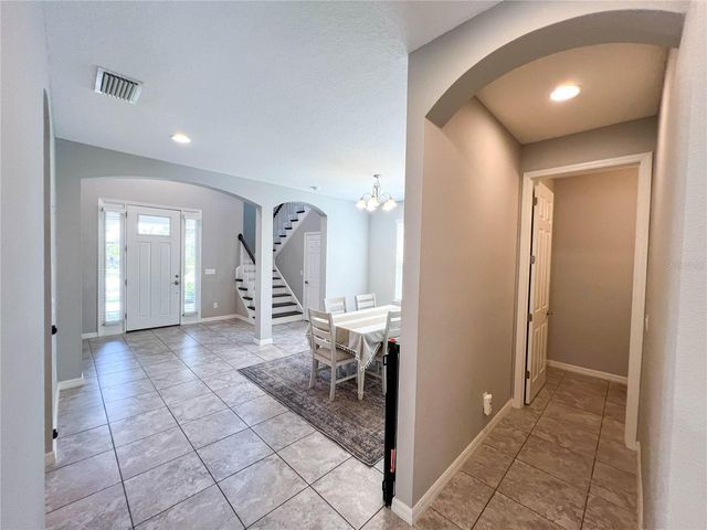 8033 CLEMENTINE LANE, Tampa, FL 33625