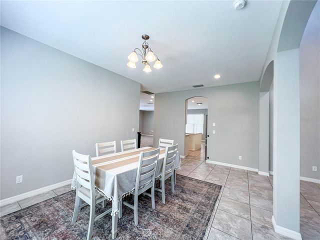 8033 CLEMENTINE LANE, Tampa, FL 33625