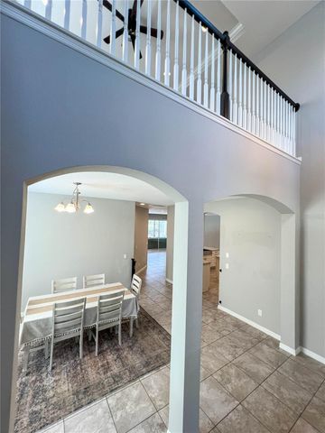 8033 CLEMENTINE LANE, Tampa, FL 33625