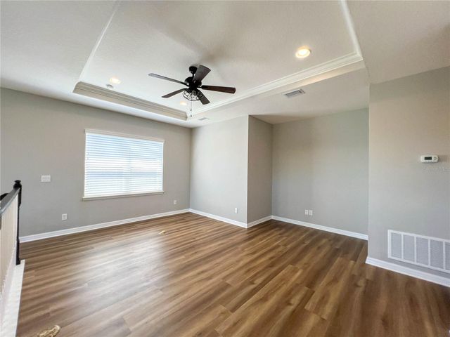 8033 CLEMENTINE LANE, Tampa, FL 33625