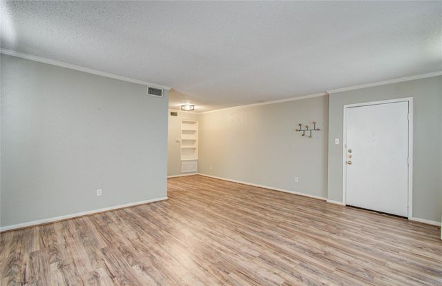 6410 Del Monte Drive 118, Houston, TX 77057