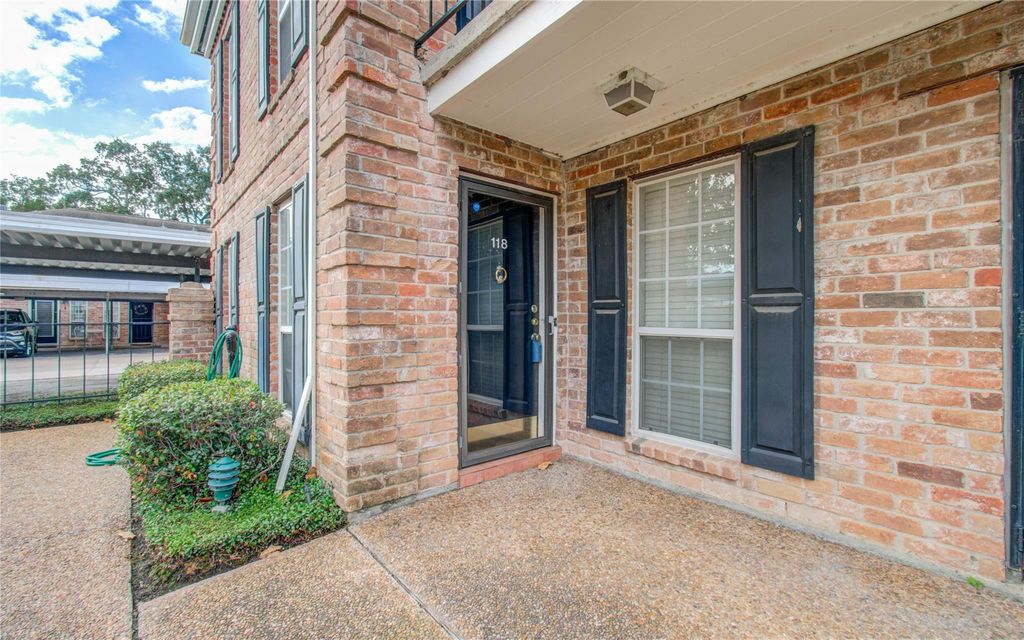 6410 Del Monte Drive 118, Houston, TX 77057