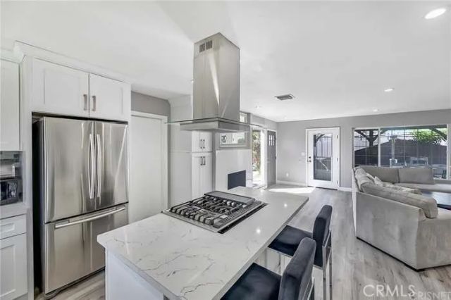 19221 Napa, Northridge, CA 91324