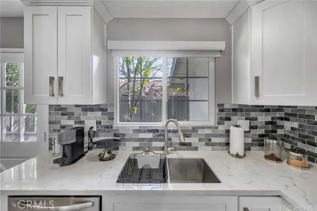 19221 Napa, Northridge, CA 91324