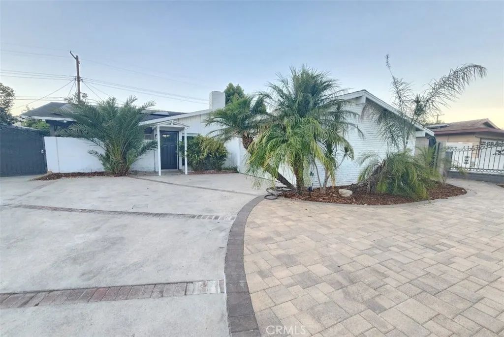 19221 Napa, Northridge, CA 91324