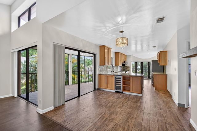 17137 Waterbend Drive 204, Jupiter, FL 33477