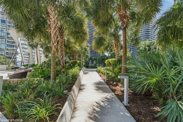 88 SW 7th Street 1804, Miami, FL 33130