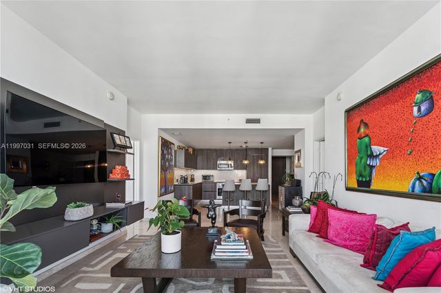 88 SW 7th Street 1804, Miami, FL 33130