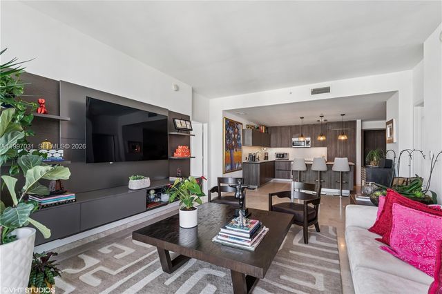 88 SW 7th Street 1804, Miami, FL 33130