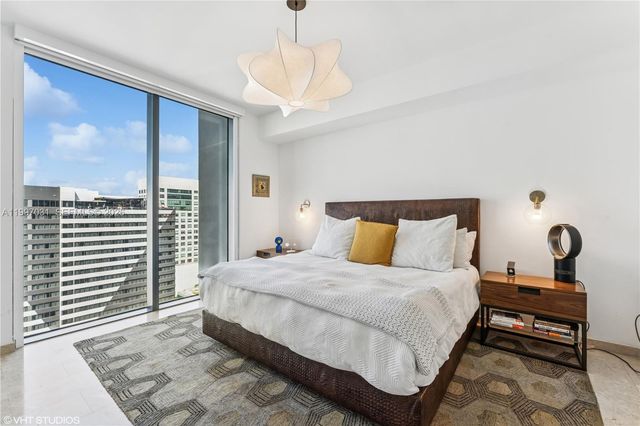 88 SW 7th Street 1804, Miami, FL 33130