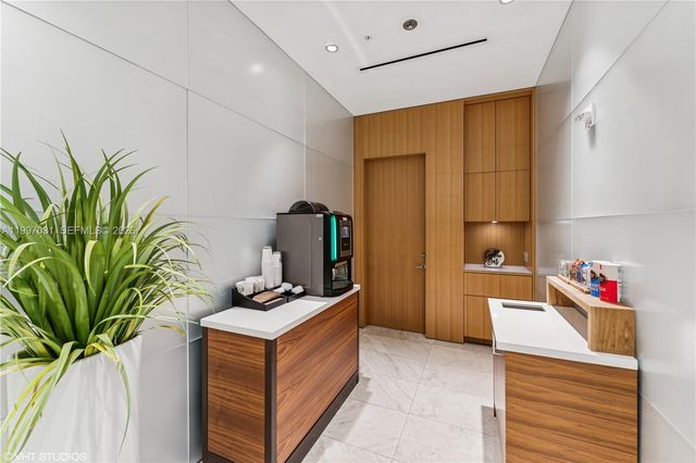 88 SW 7th Street 1804, Miami, FL 33130