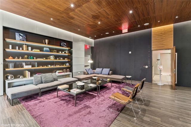 88 SW 7th Street 1804, Miami, FL 33130