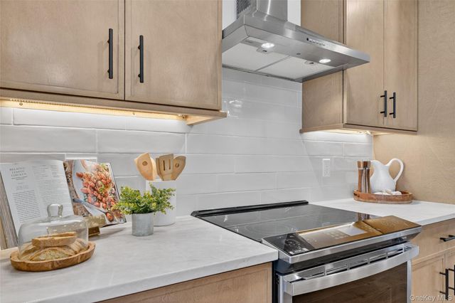 1825 Soundview Court, Yorktown Heights, NY 10598