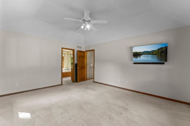 17707 Kingsbury Circle, Lakeville, MN 55044