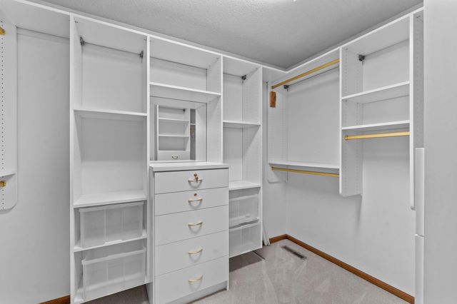 17707 Kingsbury Circle, Lakeville, MN 55044