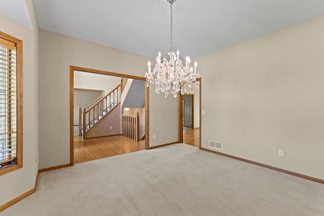 17707 Kingsbury Circle, Lakeville, MN 55044