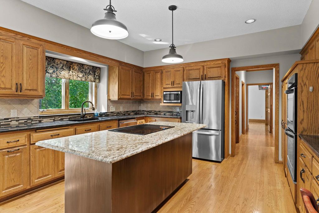 17707 Kingsbury Circle, Lakeville, MN 55044 — photo 5