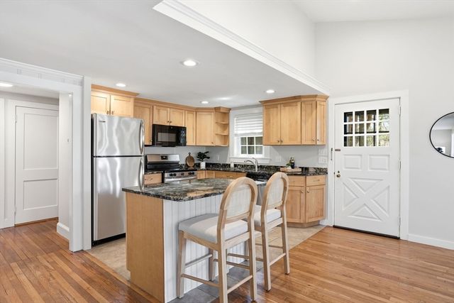 512 Spring St, Marshfield, MA 02050