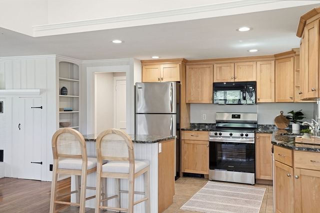 512 Spring St, Marshfield, MA 02050