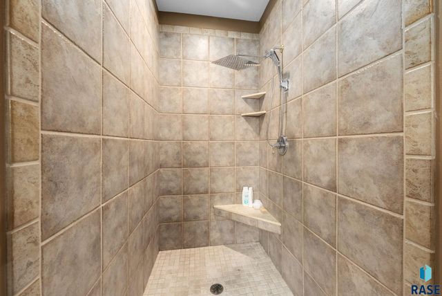 2505 S Big Timber Pl Place, Sioux Falls, SD 57105