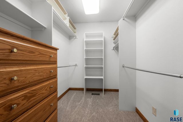 2505 S Big Timber Pl Place, Sioux Falls, SD 57105