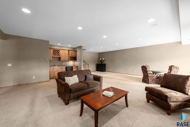 2505 S Big Timber Pl Place, Sioux Falls, SD 57105