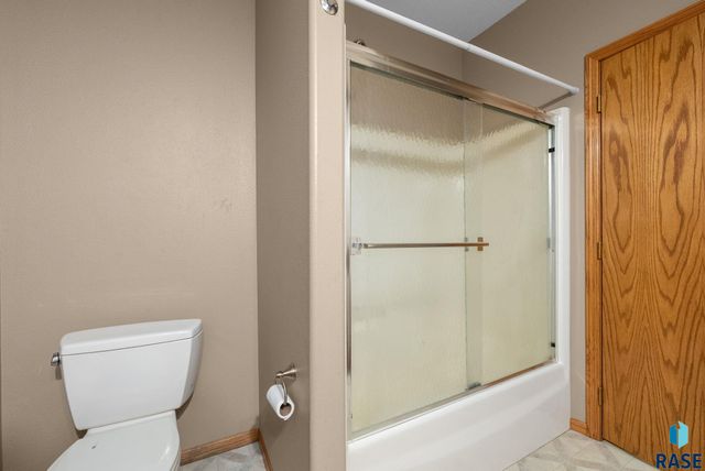 2505 S Big Timber Pl Place, Sioux Falls, SD 57105